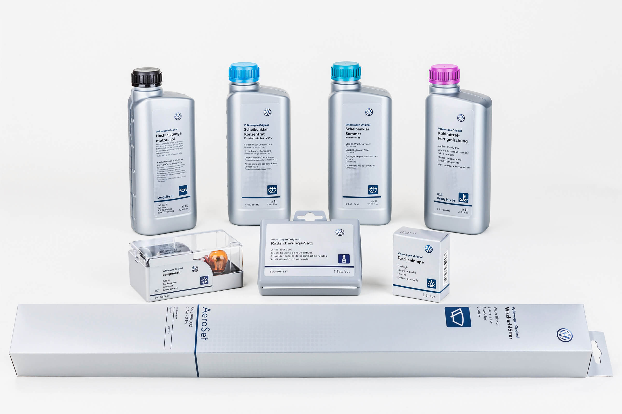 Gruppenaufnahme Produktfotografie im Studio vor grauem Hintergrund